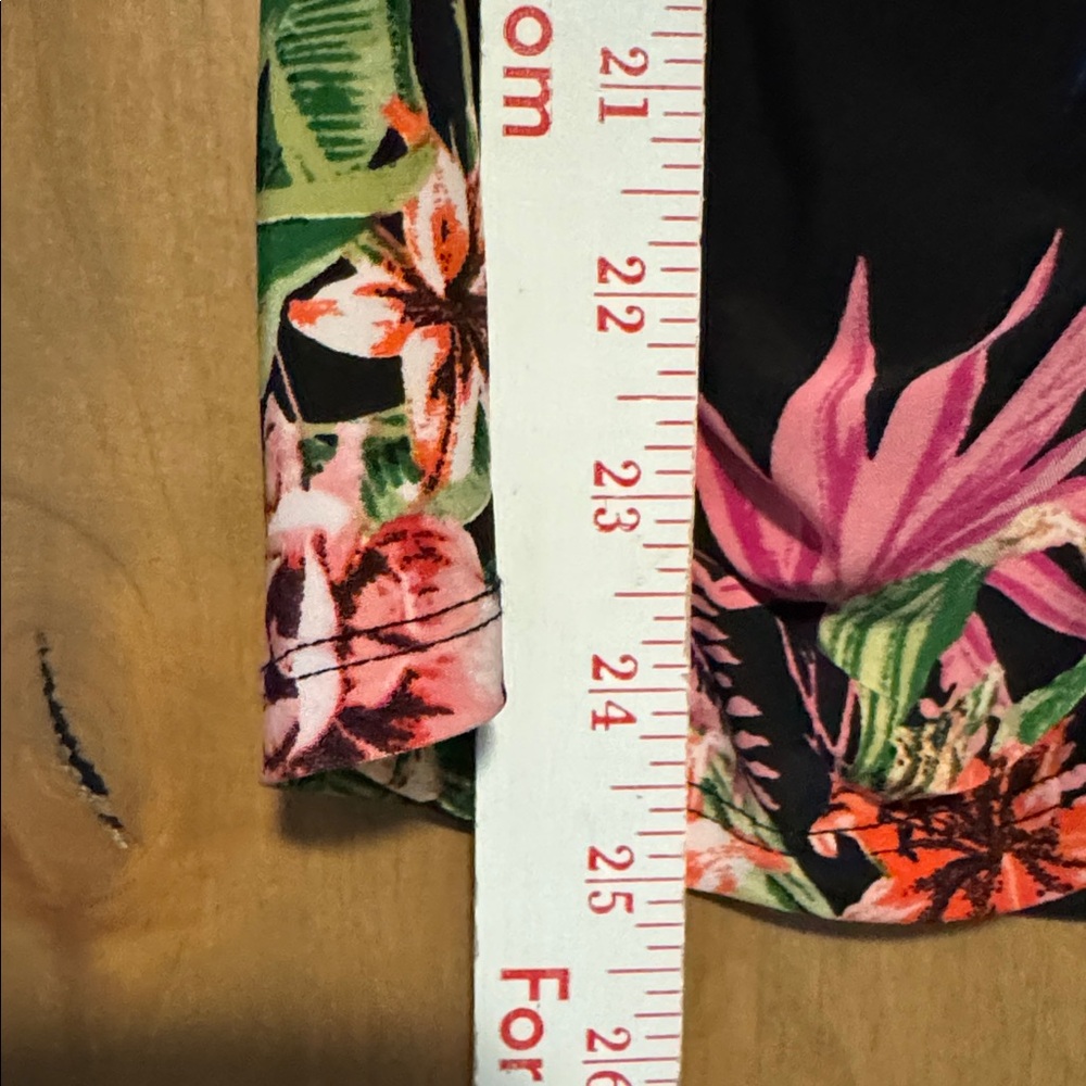 I.N.C. Floral printed lace up Rouched slinky blouse Top Womens L stretch office - Picture 11 of 12